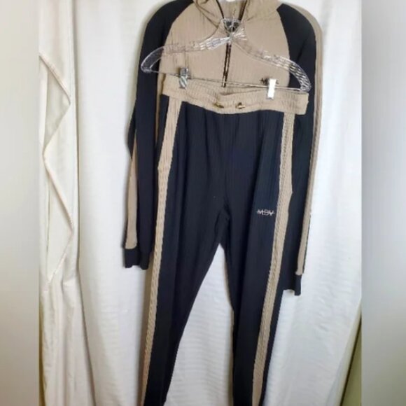 TWO PIECE JOGGERS SET - Picture 1 of 7